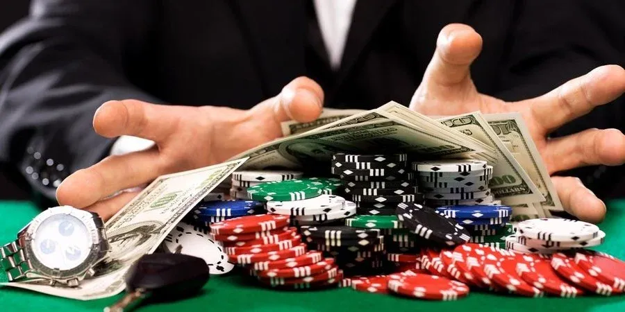 Мировая прибыль от нелегальных развлечений за год составила 714 миллиардов долларов