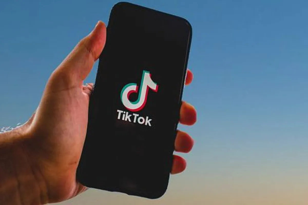 У США чоловіка осудили на два роки за стрім у TikTok з казино