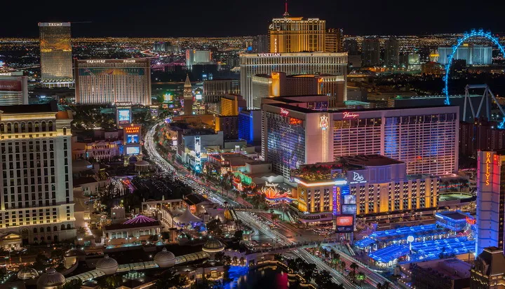 Індустрія азарту проти. Більшість населення Невади підтримують заборону паління в казино